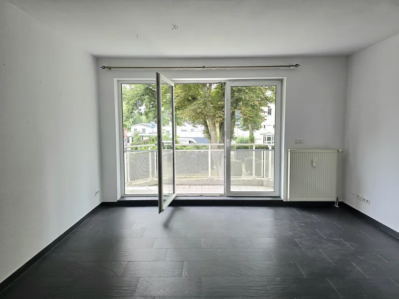AB SOFORT: Mit Einbauküche und Balkon nahe See Große Krampe — photo 1